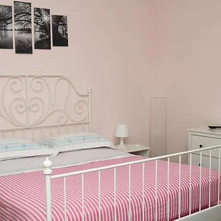 La Casa Della Nonna Bed & Breakfast *